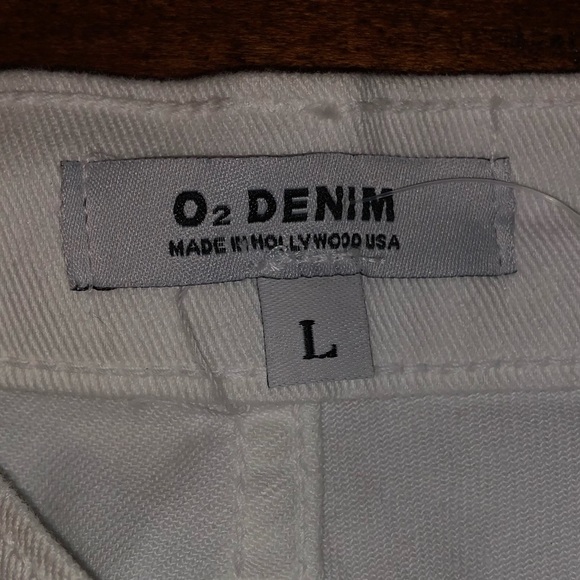 O2 Denim White Jean Shorts - Picture 3 of 8